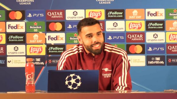 股赢家 拉亚：昨晚的多纳鲁马像是在英超踢了好多年，期待和他交手